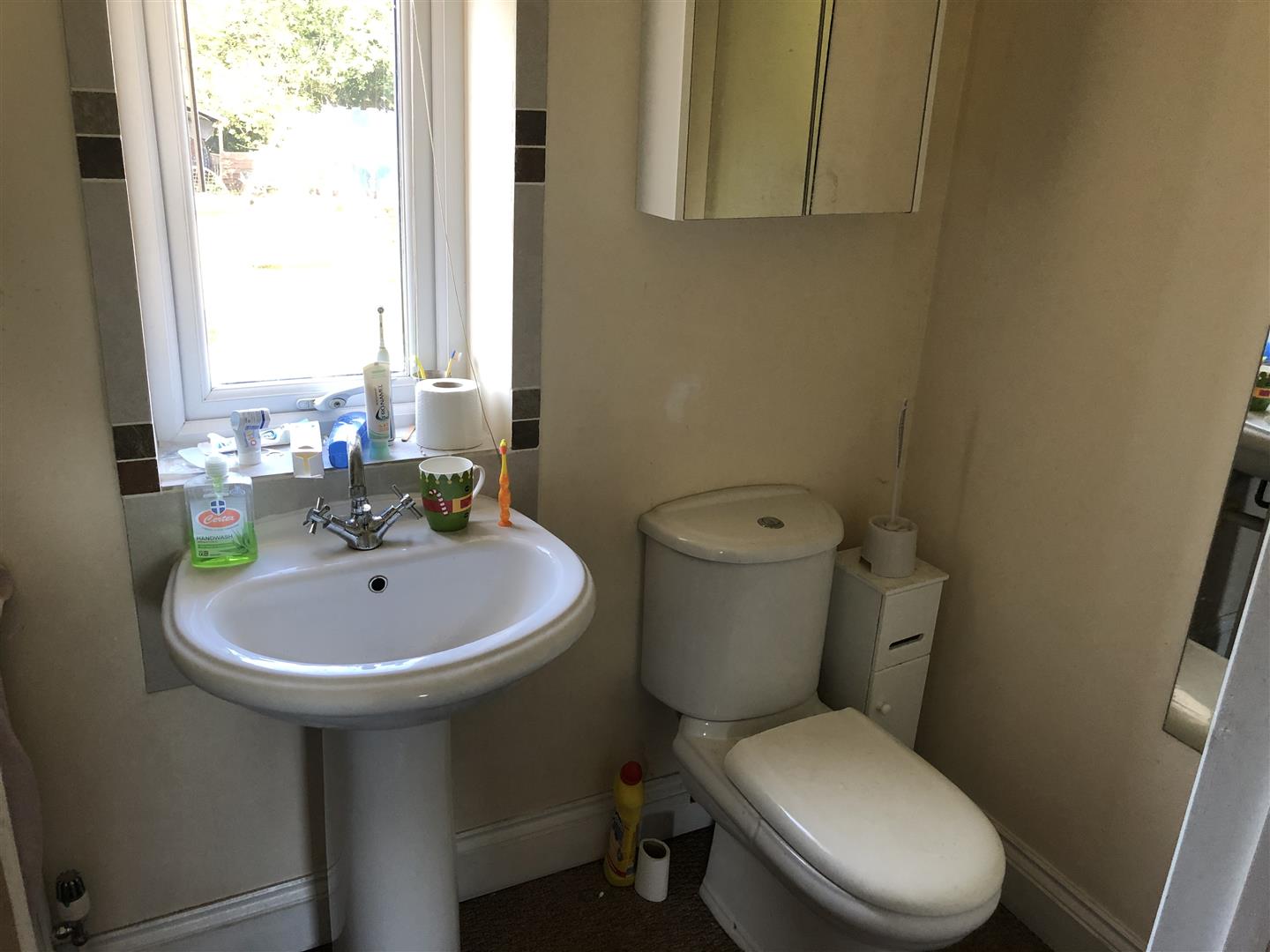 EN SUITE